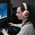 SteelSeries Booster Pack - Nova 7 ve Nova Pro Serisi Uyumlu Kafa Bandı ve Kulaklık Kapakçığı - Cherry Red